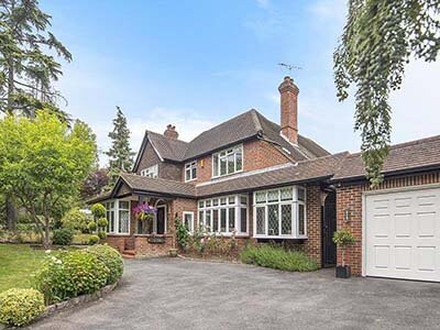 4 Bedroom Detached Family House for Sale in Emmer Green