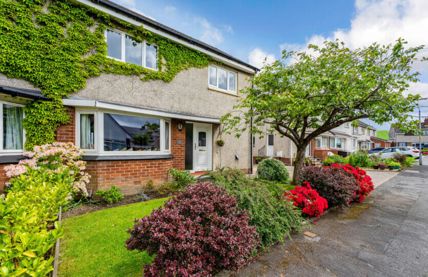 3 Bedroom House for Sale in Lenzie