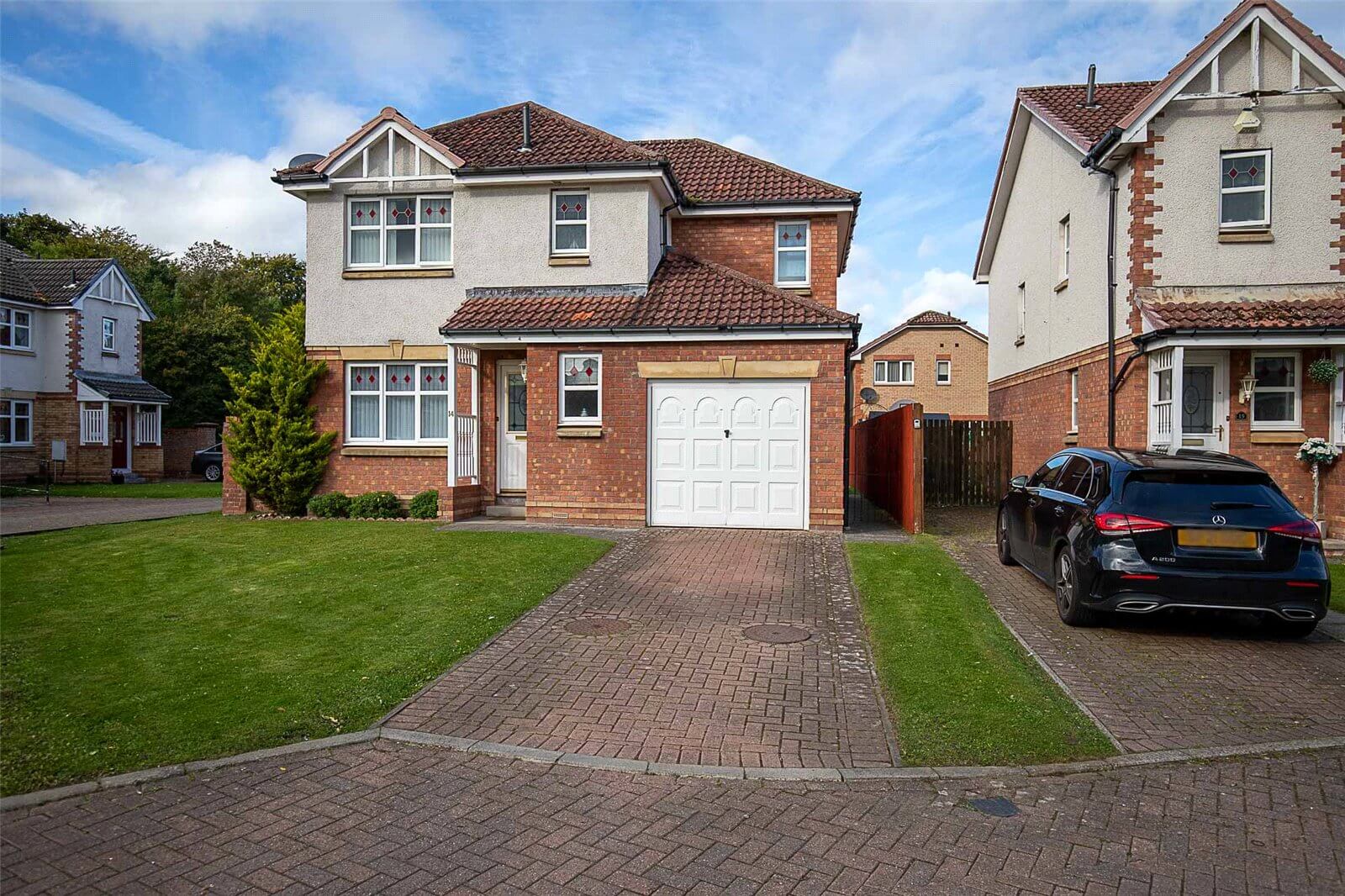 4 Bedroom House for Sale in McCormack Place, Perthshire