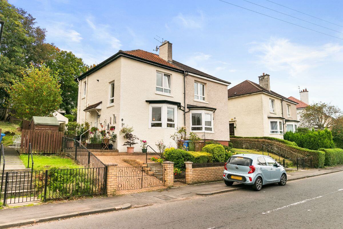 3 Bedroom House for Sale in Knightswood, Glasgow