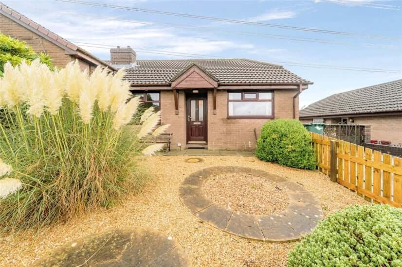 2 Bedroom House for Sale in The Moorlands, Rossendale